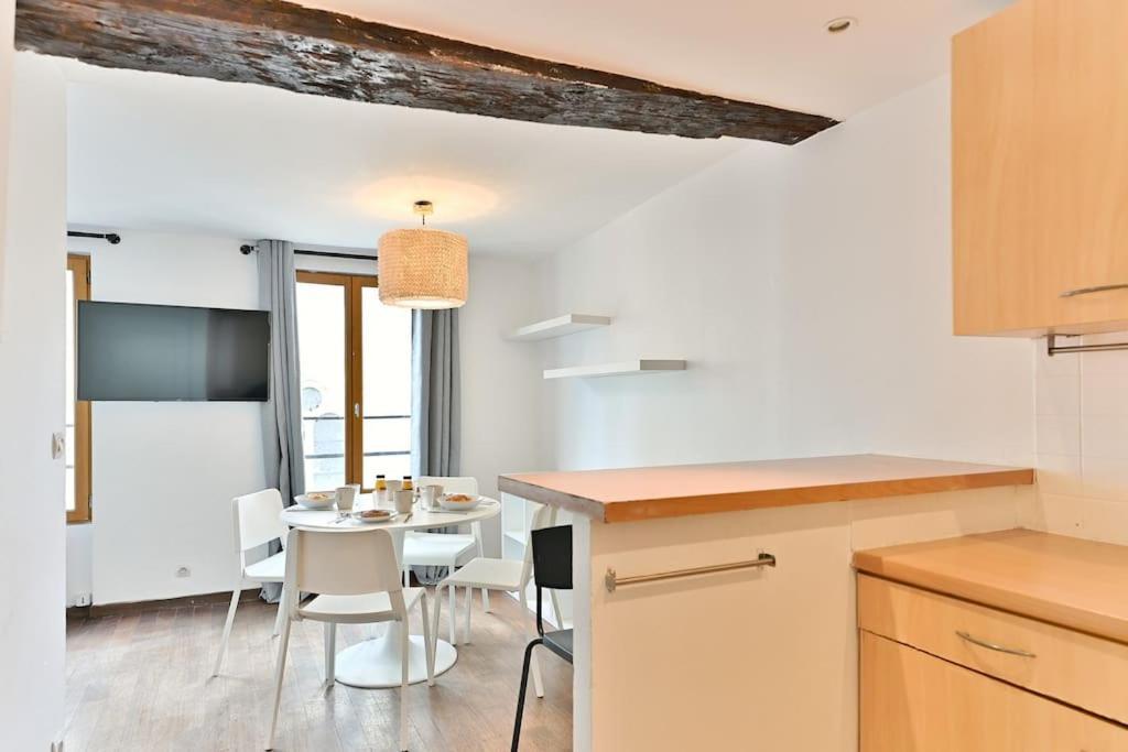Appartement Paisible Et Central Rivoli Paris Exterior foto